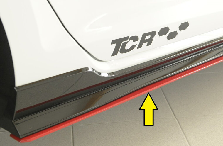 Rieger side skirt aanzetstuk rechts VW golf 7 gti tcr