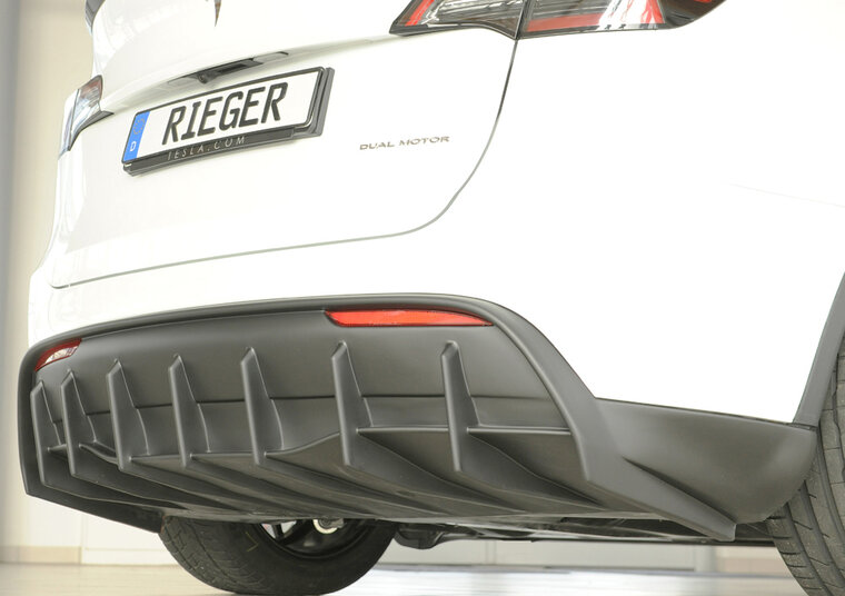 Rieger Tuning diffuser Tesla Model Y voor voertuigen met trekhaak