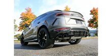 Lamborghini Urus einddemper dwars uitgang rechts/links met 2 uitlaatkleppen  - 2x115x85 Typ 38 rechts/links zwart ge&euml;mailleerd